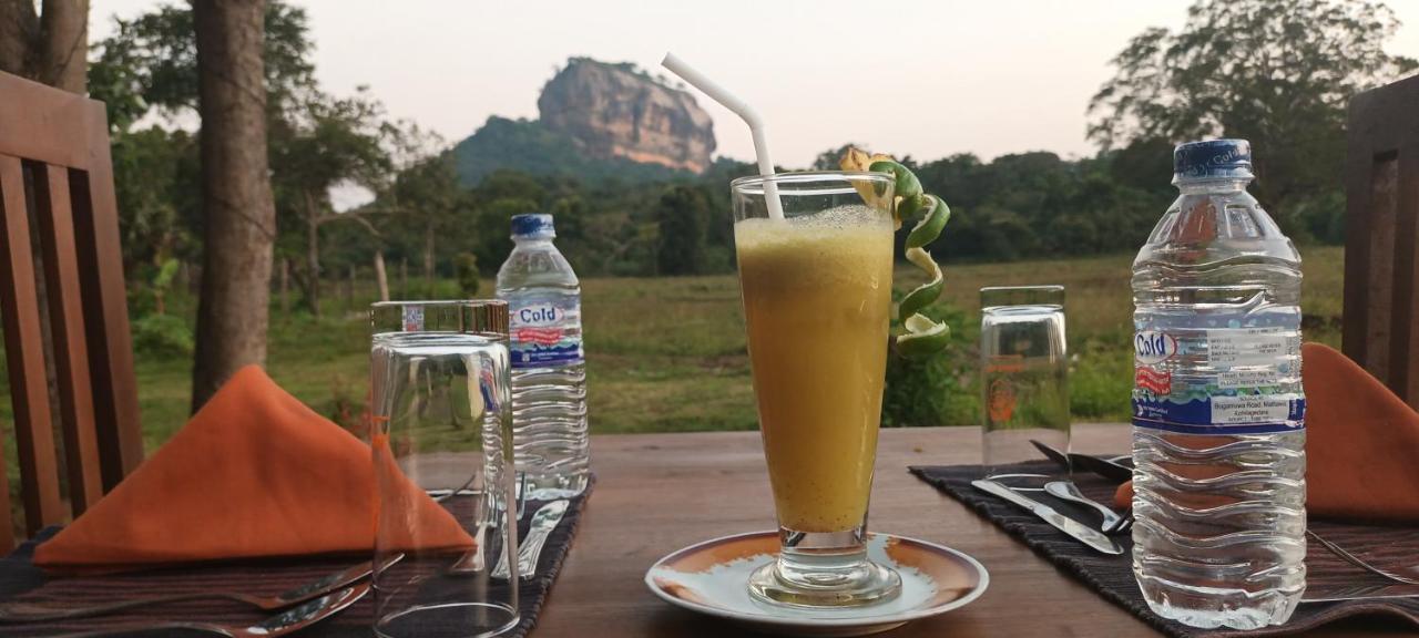 Sigiri Close-Up View Guest Sigiriya Exterior foto